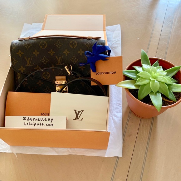 Louis Vuitton Pochette Métis - Picture 1 of 8